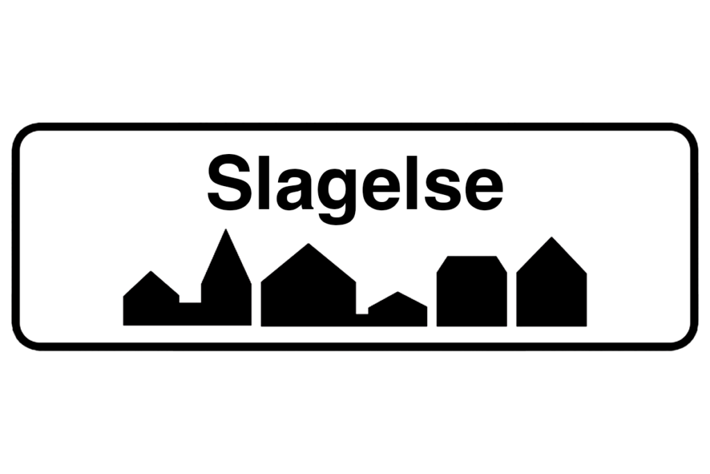Byskilt med teksten "Slagelse" i fokus, der fremhæver bynavnet og understøtter vores malerfirma i Slagelse.